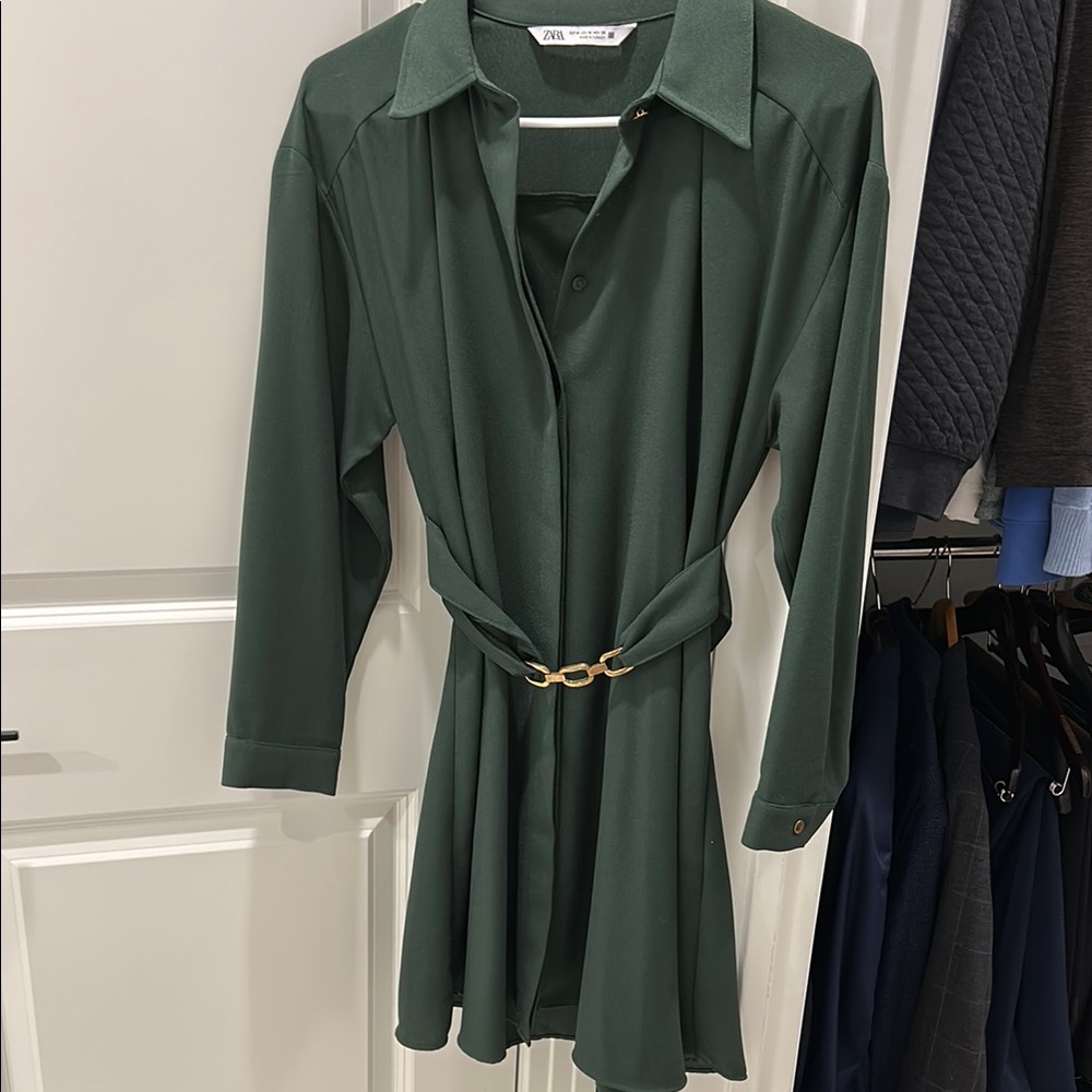 Elegant Zara Button down Green Dress with Belt size Medium